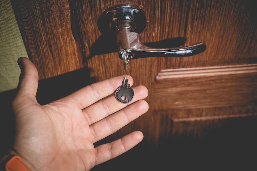 Get Broken Key in Lock Removed by Experts in Kansas City